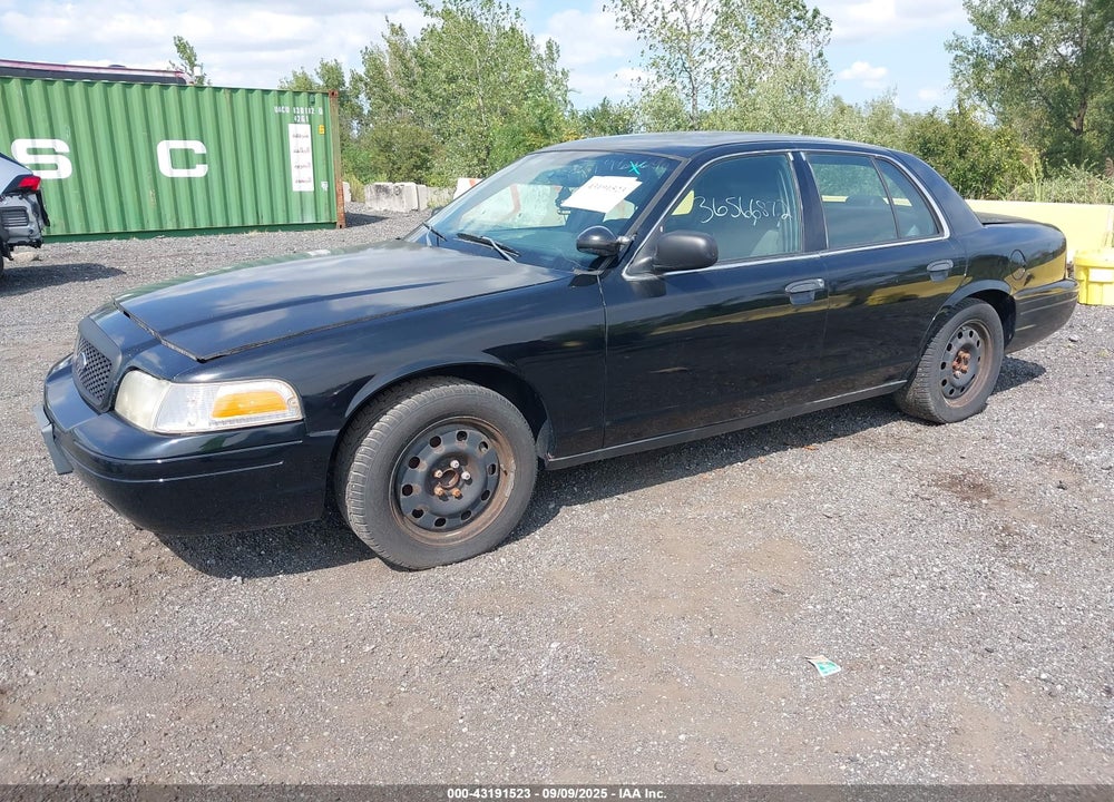 2011 FORD CROWN VICTORIA VIN: 2FABP7BV2BX176323
