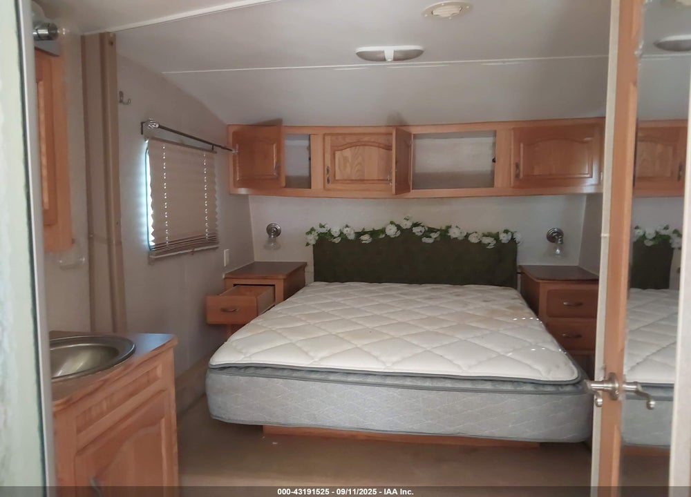 2006 FRONTIER 3200 VIN: 5KDGA36216L003508