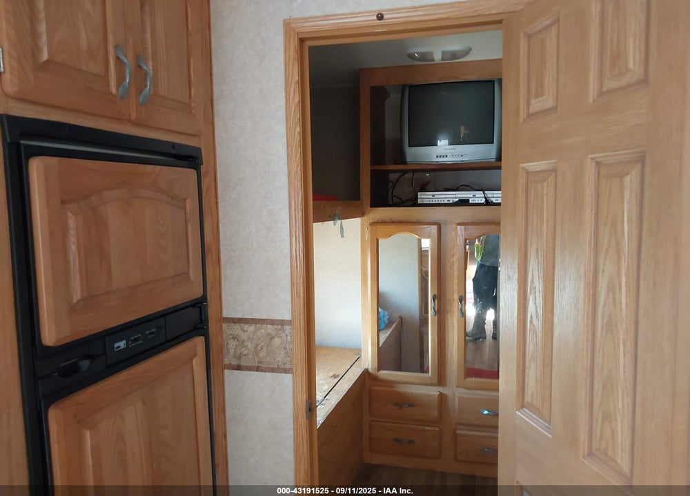 2006 FRONTIER 3200 VIN: 5KDGA36216L003508