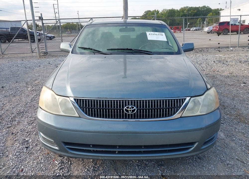 2002 TOYOTA AVALON XL VIN: 4T1BF28BX2U260678