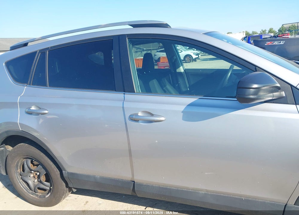 2017 TOYOTA RAV4 VIN: 2T3BFREV8HW549792