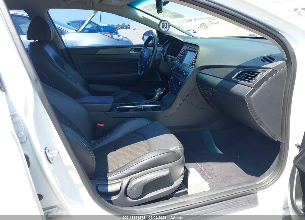 2016 HYUNDAI SONATA SPORT VIN: 5NPE34AF9GH397860