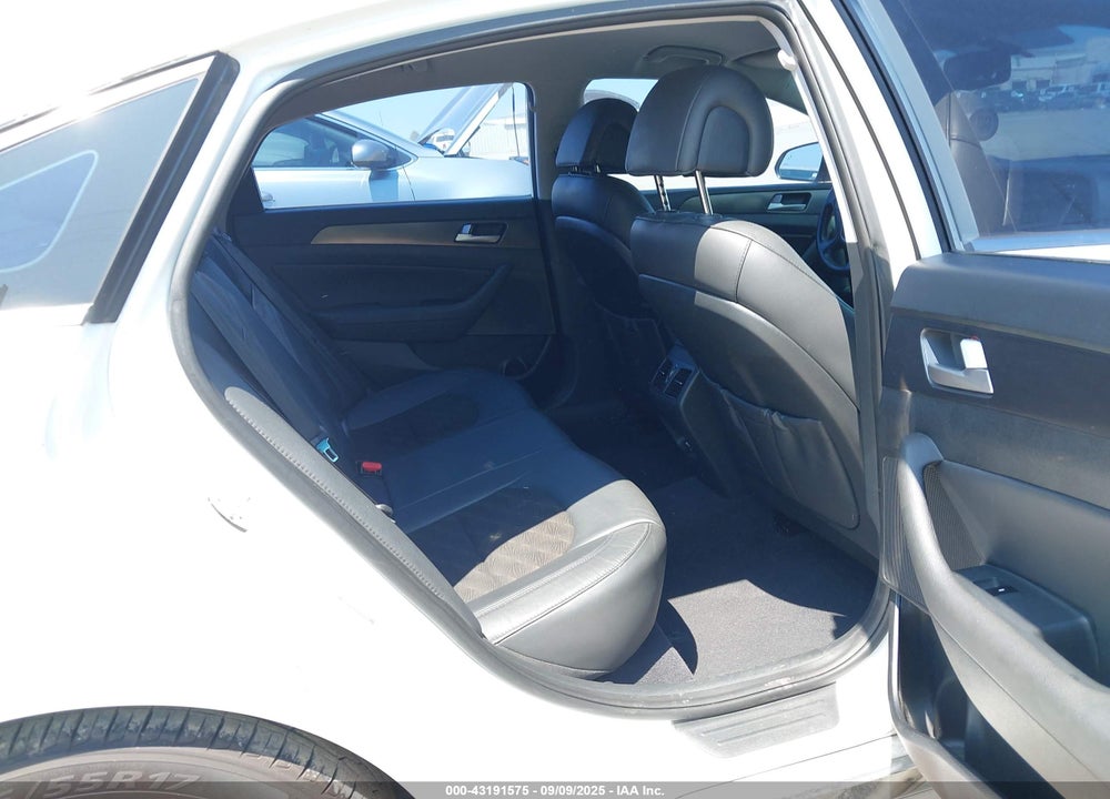 2016 HYUNDAI SONATA SPORT VIN: 5NPE34AF9GH397860