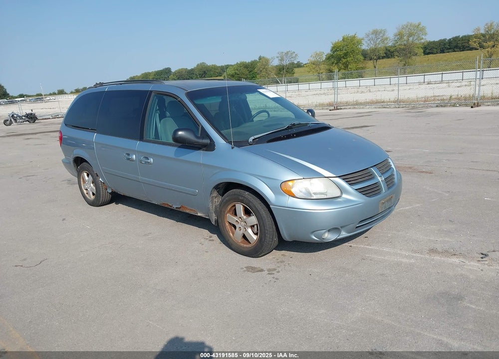 2005 DODGE GRAND CARAVAN SXT VIN: 2D4GP44L95R185669