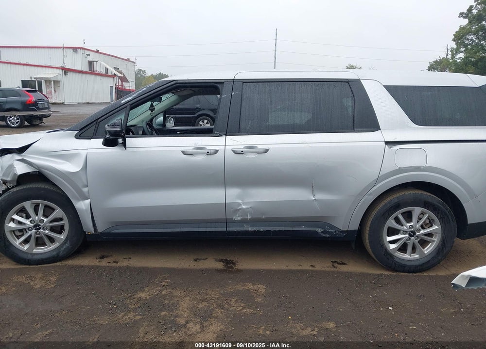 2022 KIA CARNIVAL VIN: KNDNB4H32N6175831