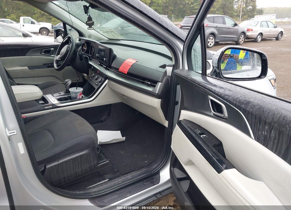 2022 KIA CARNIVAL VIN: KNDNB4H32N6175831