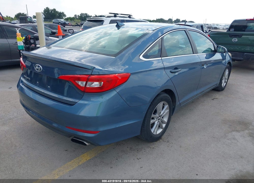 2015 HYUNDAI SONATA VIN: 5NPE24AF6FH208843