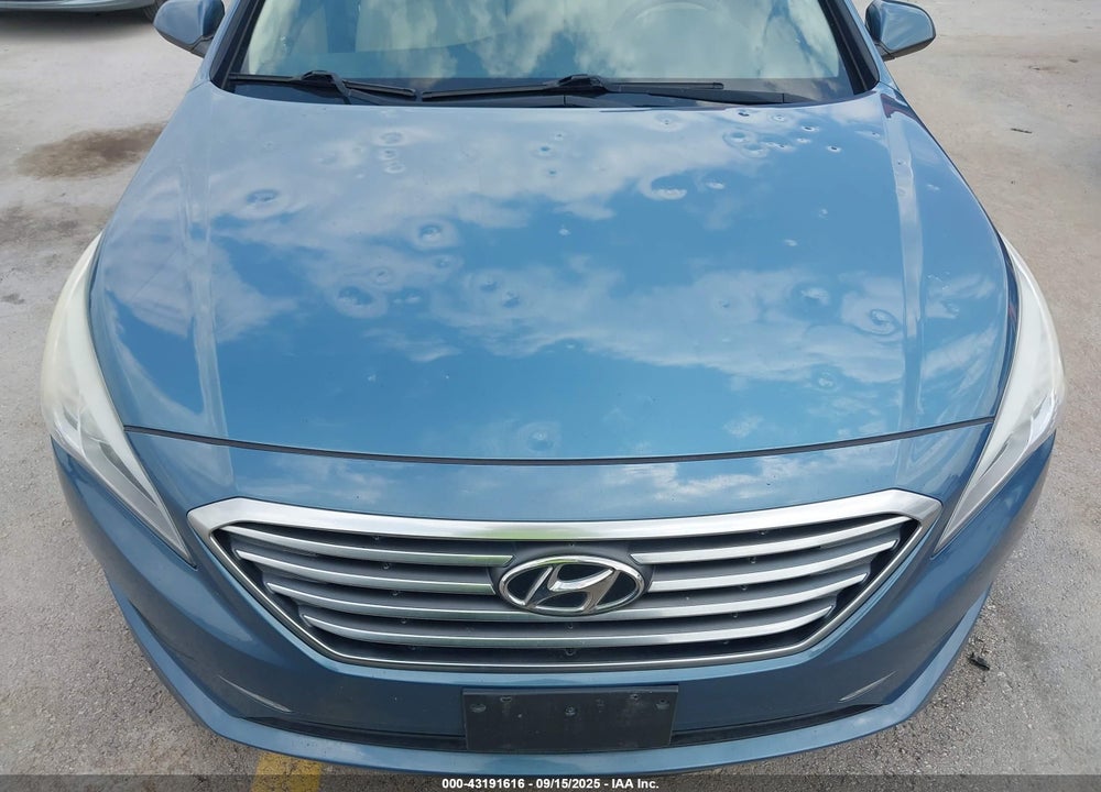 2015 HYUNDAI SONATA VIN: 5NPE24AF6FH208843