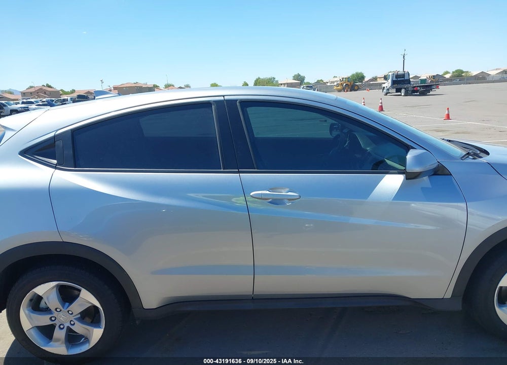 2019 HONDA HR-V VIN: 3CZRU5H37KM730277