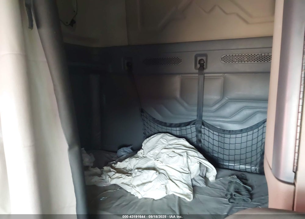 2015 FREIGHTLINER CASCADIA 125 VIN: 1FUJGLD63FLGL9539