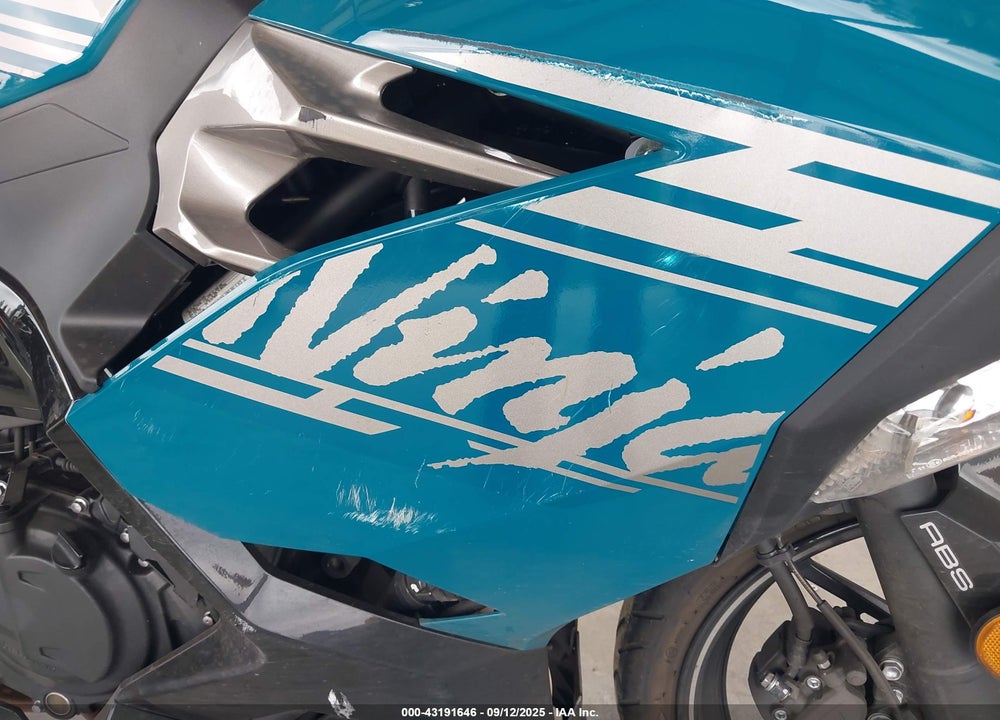 2021 KAWASAKI EX400 VIN: JKAEXKG17MDAA5182