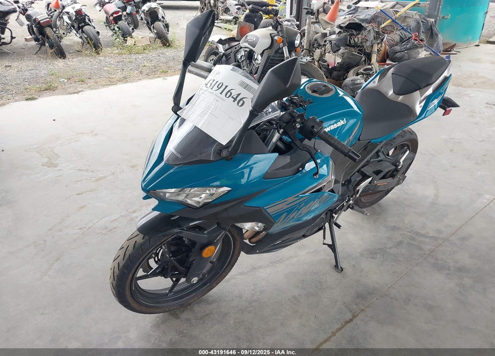 2021 KAWASAKI EX400 VIN: JKAEXKG17MDAA5182