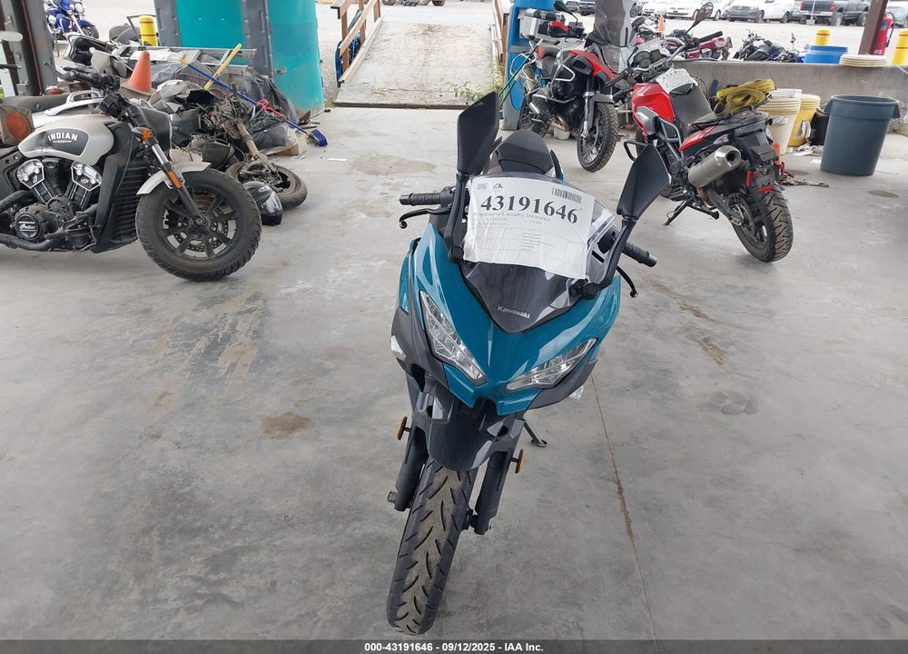 2021 KAWASAKI EX400 VIN: JKAEXKG17MDAA5182