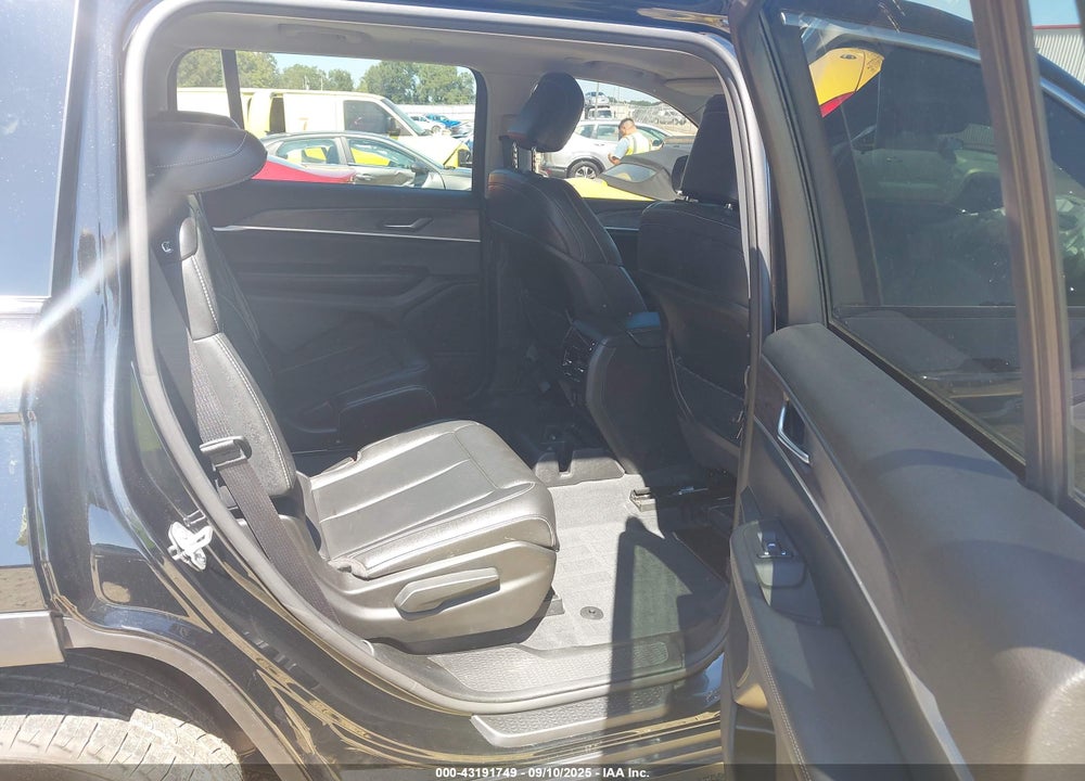 2023 JEEP GRAND CHEROKEE L VIN: 1C4RJJBG5P8797877