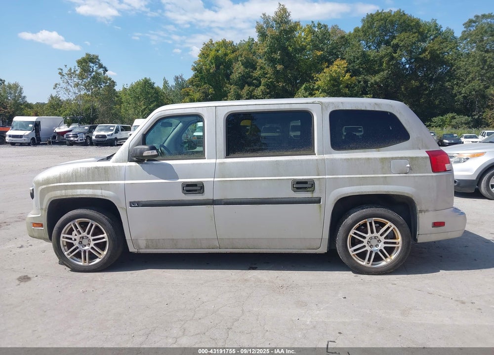 2014 MOBILITY VENTURES MV-1 VIN: 57WML1A63EM101353