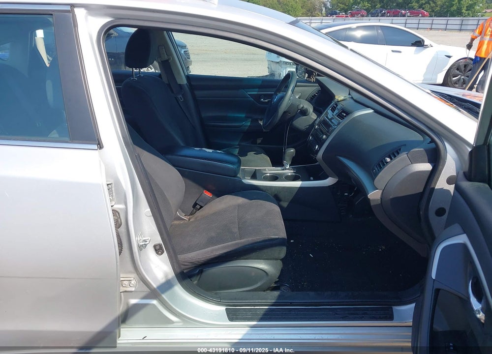 2015 NISSAN ALTIMA VIN: 1N4AL3AP2FC259773