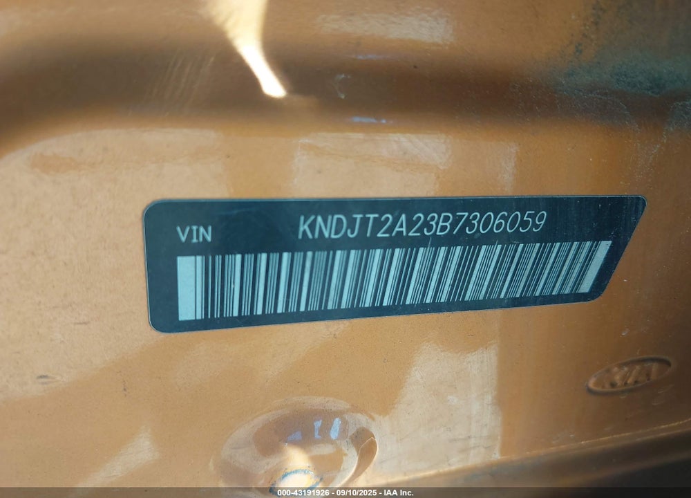 2011 KIA SOUL VIN: KNDJT2A23B7306059