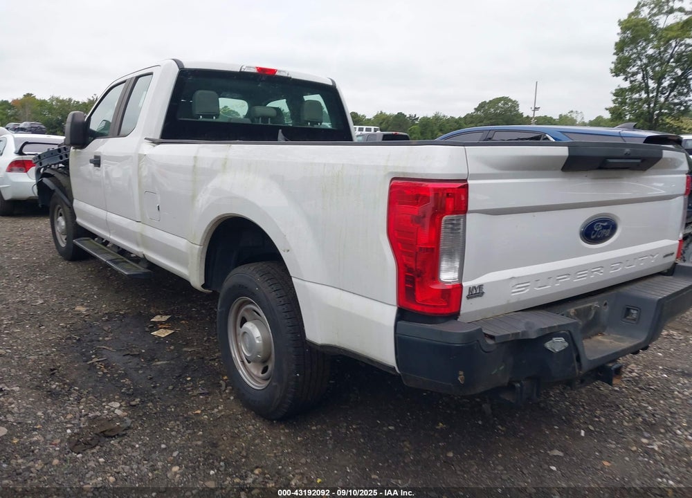 2019 FORD F-250 XL VIN: 1FT7X2A69KEF19241