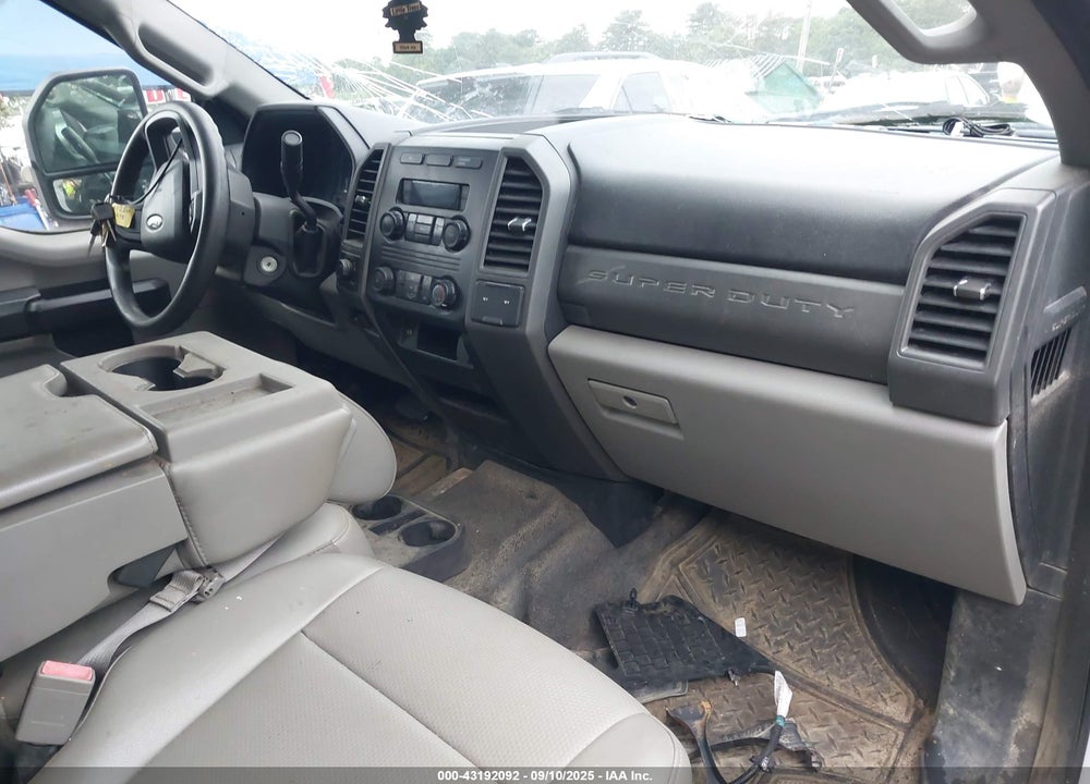 2019 FORD F-250 XL VIN: 1FT7X2A69KEF19241