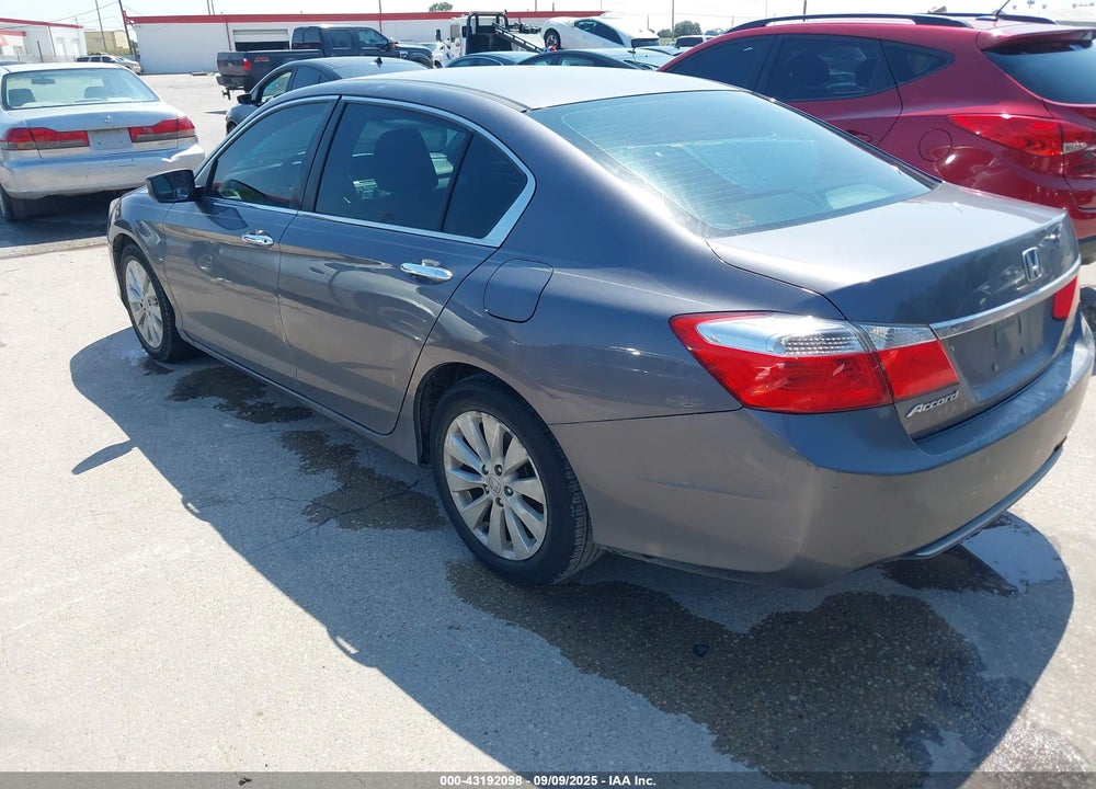 2014 HONDA ACCORD VIN: 1HGCR2F32EA279213