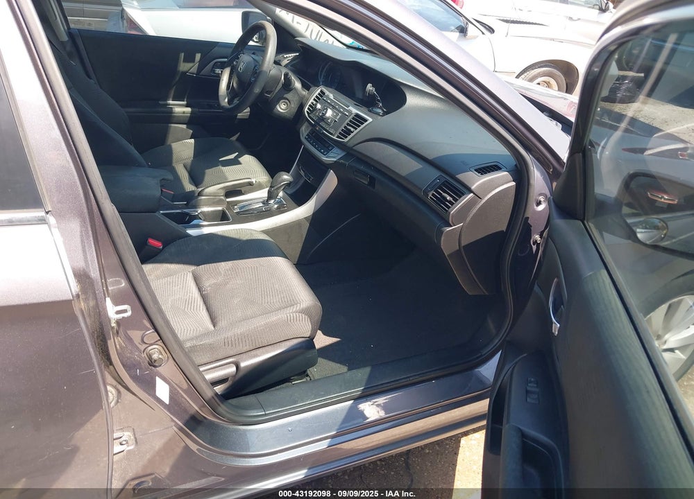 2014 HONDA ACCORD VIN: 1HGCR2F32EA279213