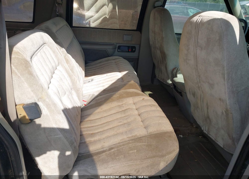 1993 CHEVROLET SUBURBAN K1500 VIN: 1GNFK16K4PJ376957