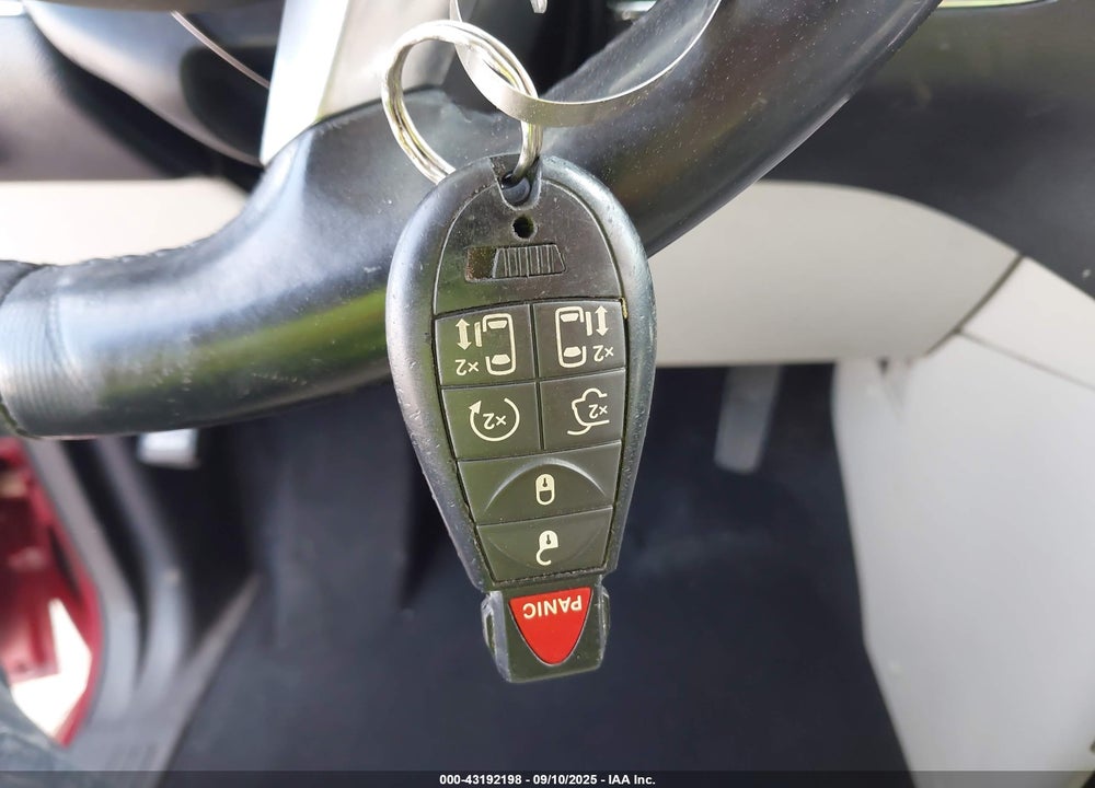 2013 CHRYSLER TOWN & COUNTRY TOURING VIN: 2C4RC1BG4DR653750