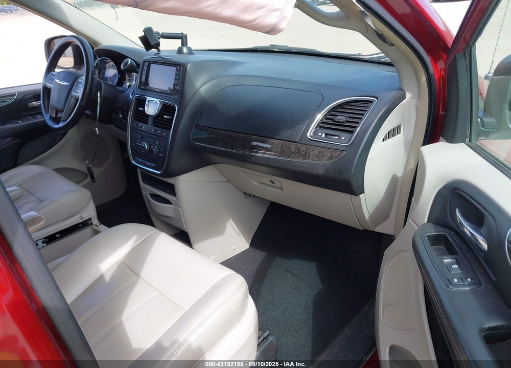 2013 CHRYSLER TOWN & COUNTRY TOURING VIN: 2C4RC1BG4DR653750