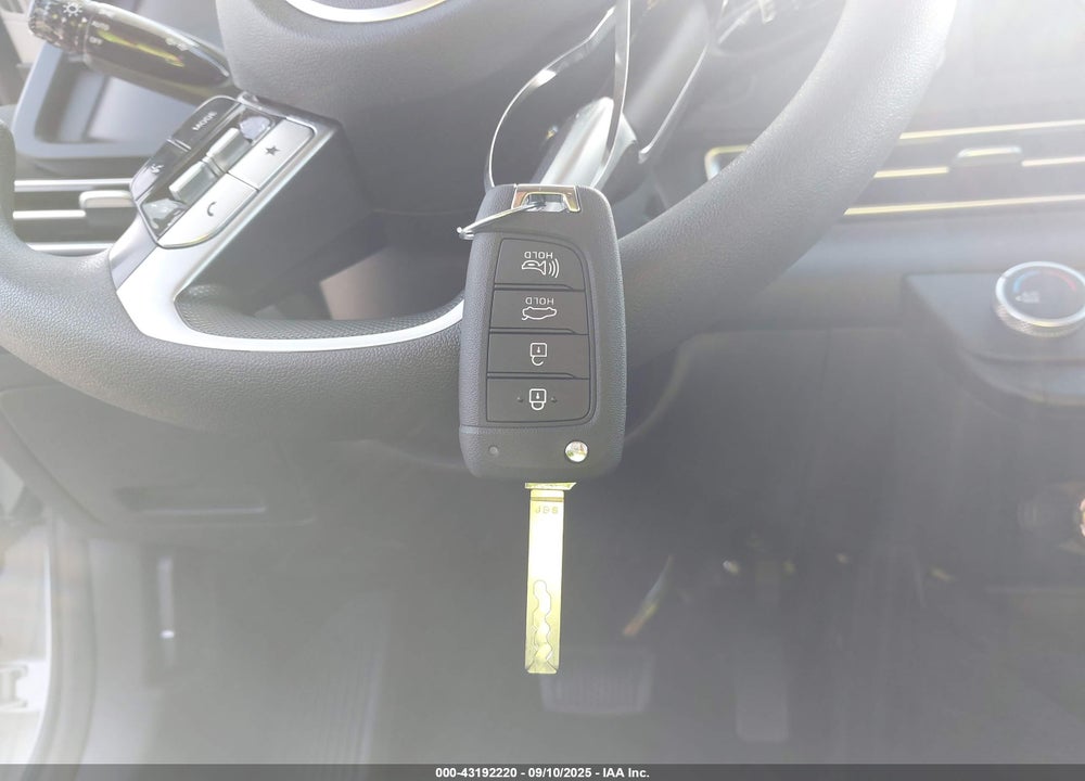 2025 HYUNDAI ELANTRA VIN: KMHLL4DG0SU000929