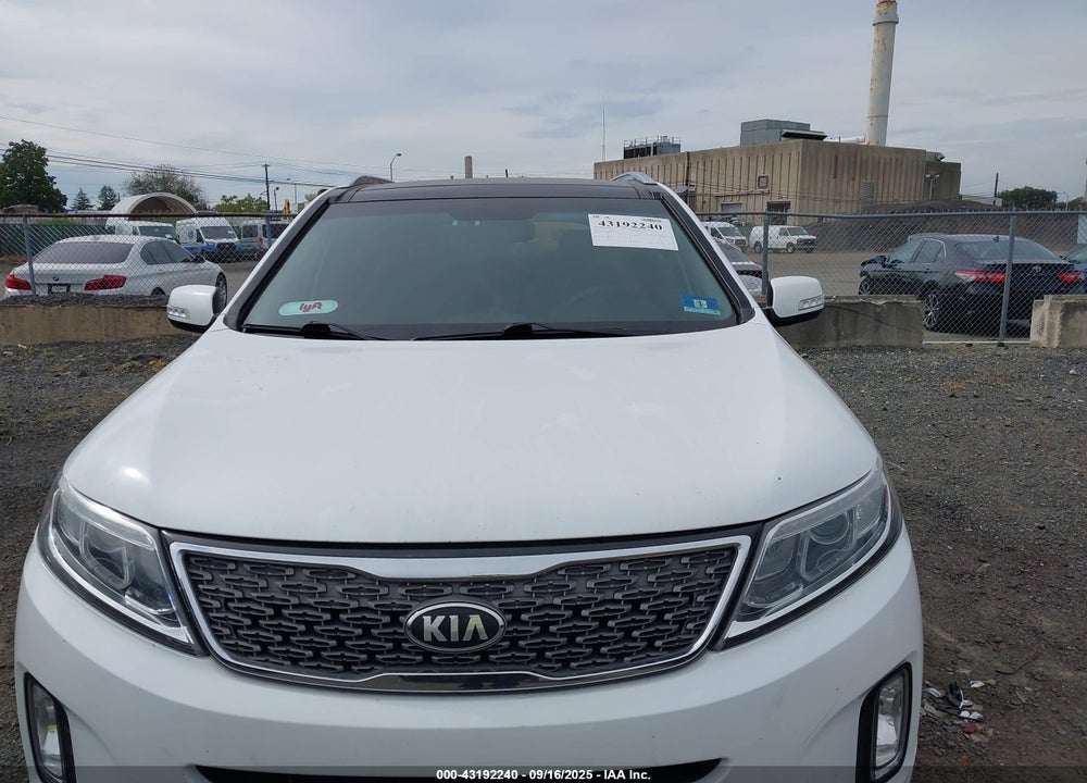 2014 KIA SORENTO VIN: 5XYKW4A72EG441379