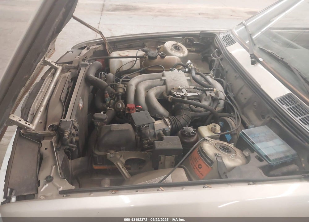 1985 BMW 325 E VIN: WBAAE5402F0699120