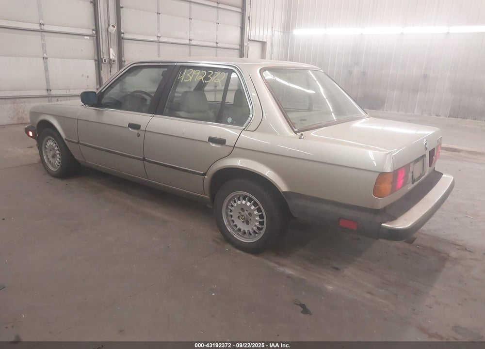 1985 BMW 325 E VIN: WBAAE5402F0699120