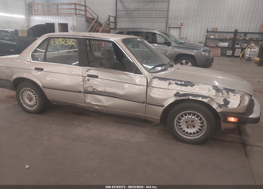 1985 BMW 325 E VIN: WBAAE5402F0699120