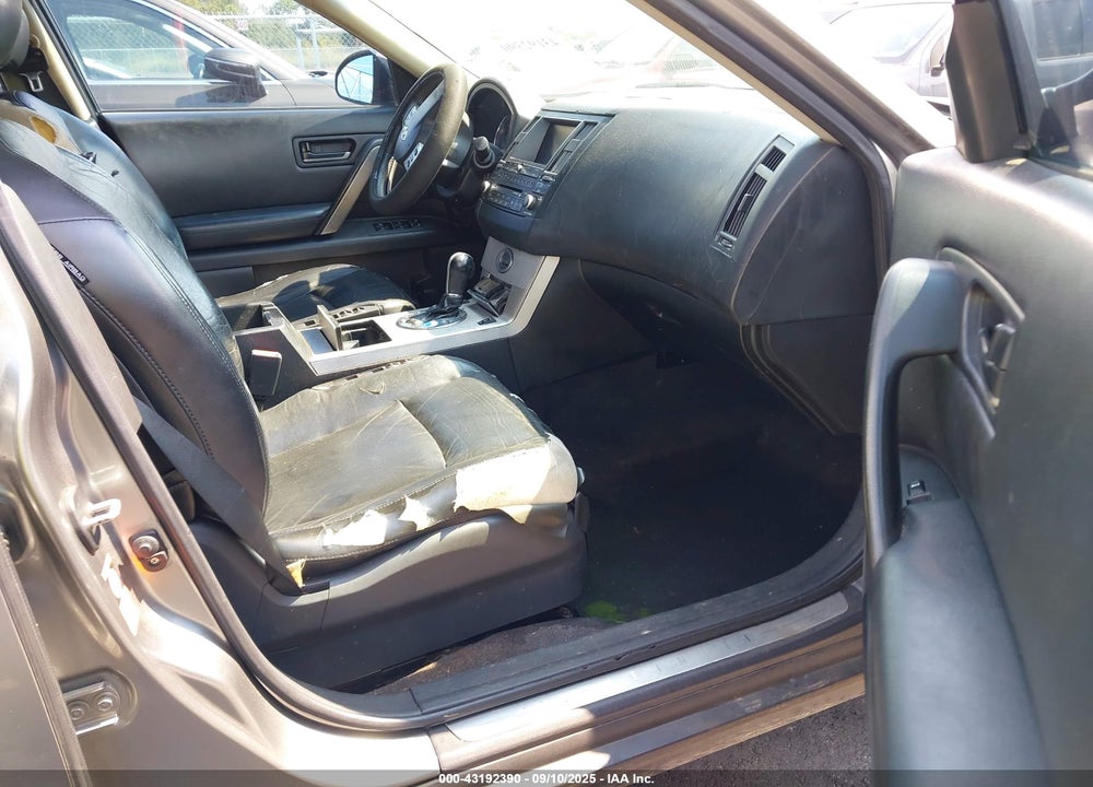 2004 INFINITI FX45 VIN: JNRBS08W34X401387