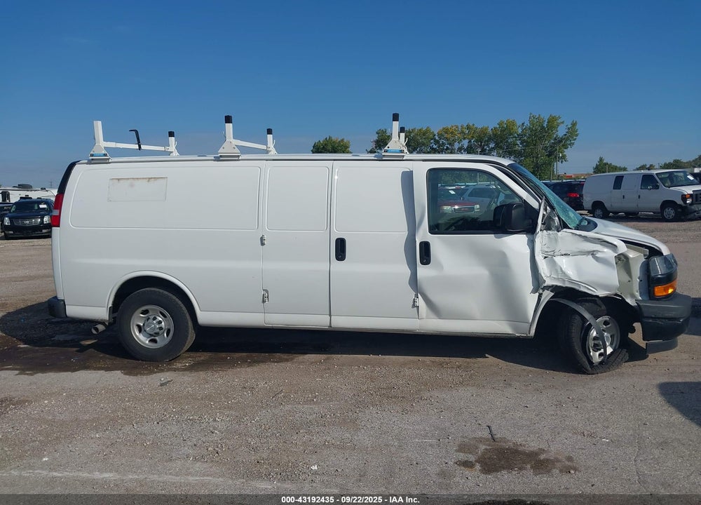2019 CHEVROLET EXPRESS 3500 VIN: 1GCZGHFG0K1304318
