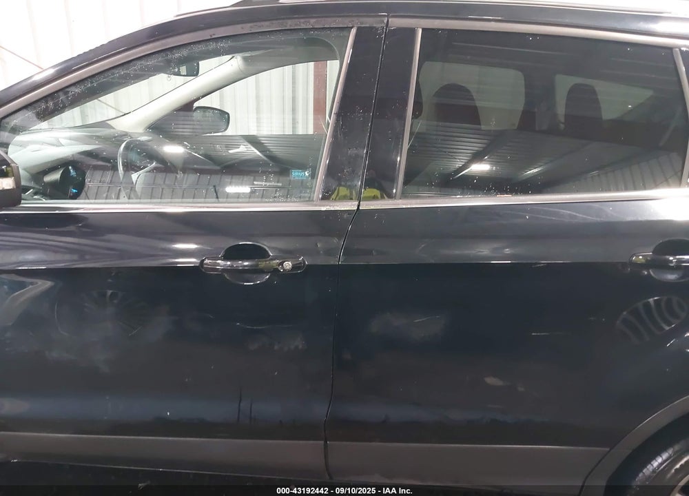 2017 FORD ESCAPE VIN: 1FMCU0JD7HUA18532