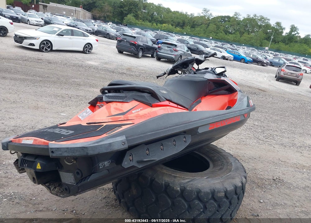 2016 SEADOO RXP-300 VIN: YDV21087C616