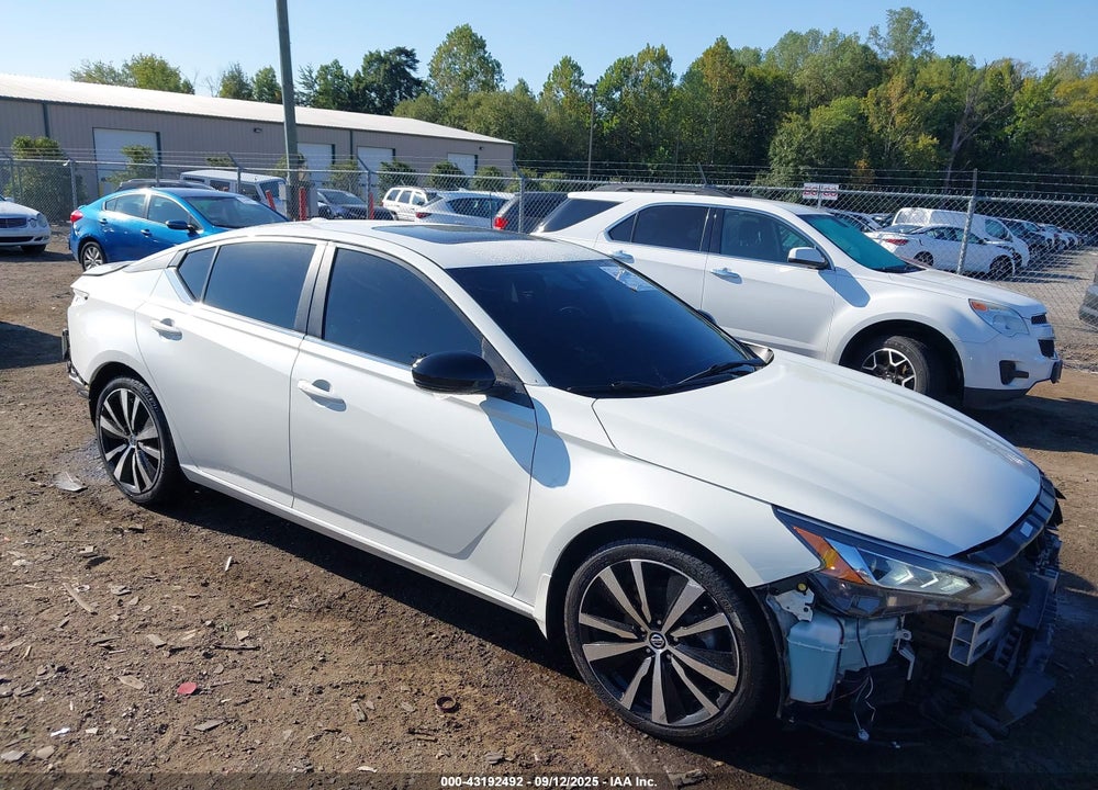 2021 NISSAN ALTIMA SR FWD VIN: 1N4BL4CV9MN420238