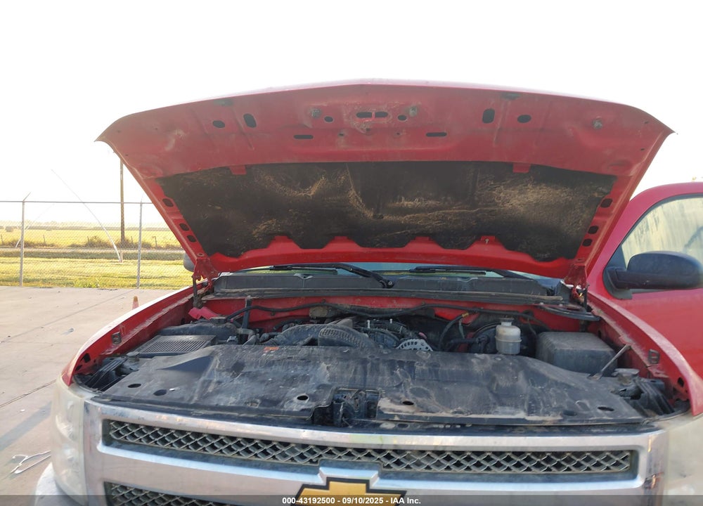 2013 CHEVROLET SILVERADO 1500 LT VIN: 1GCRKSE72DZ130866