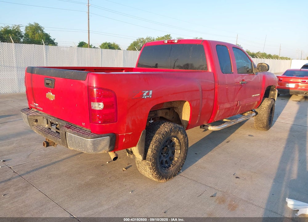2013 CHEVROLET SILVERADO 1500 LT VIN: 1GCRKSE72DZ130866