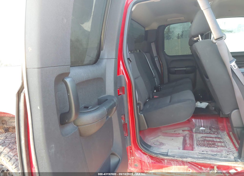 2013 CHEVROLET SILVERADO 1500 LT VIN: 1GCRKSE72DZ130866