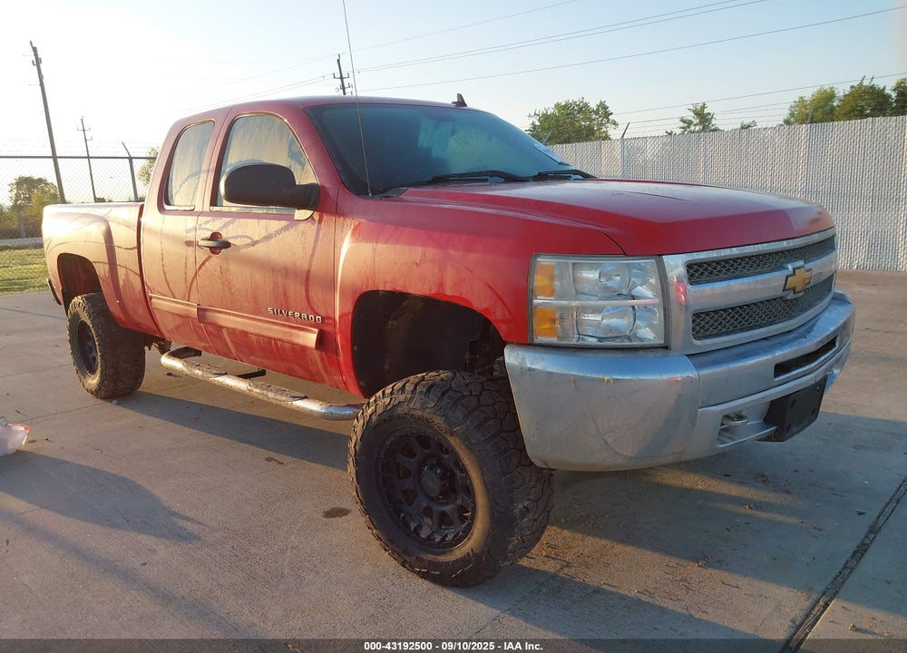 2013 CHEVROLET SILVERADO 1500 LT VIN: 1GCRKSE72DZ130866