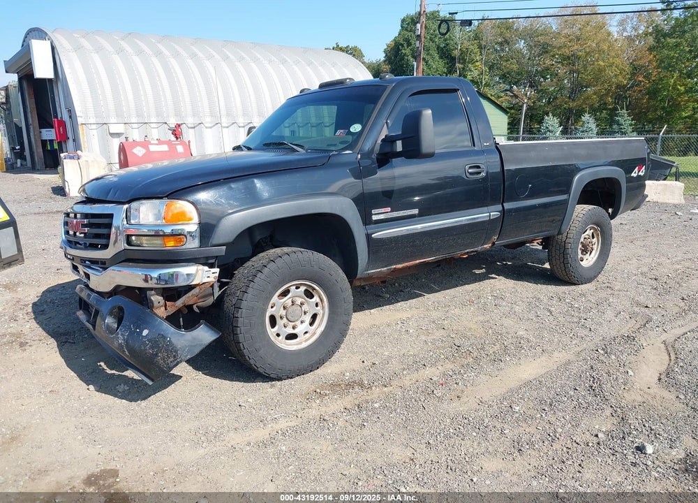 2005 GMC SIERRA 2500HD SLE VIN: 1GTHK24235E208081
