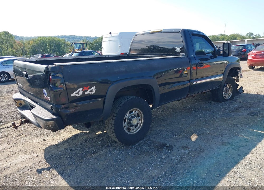 2005 GMC SIERRA 2500HD SLE VIN: 1GTHK24235E208081