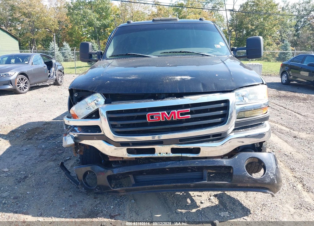 2005 GMC SIERRA 2500HD SLE VIN: 1GTHK24235E208081