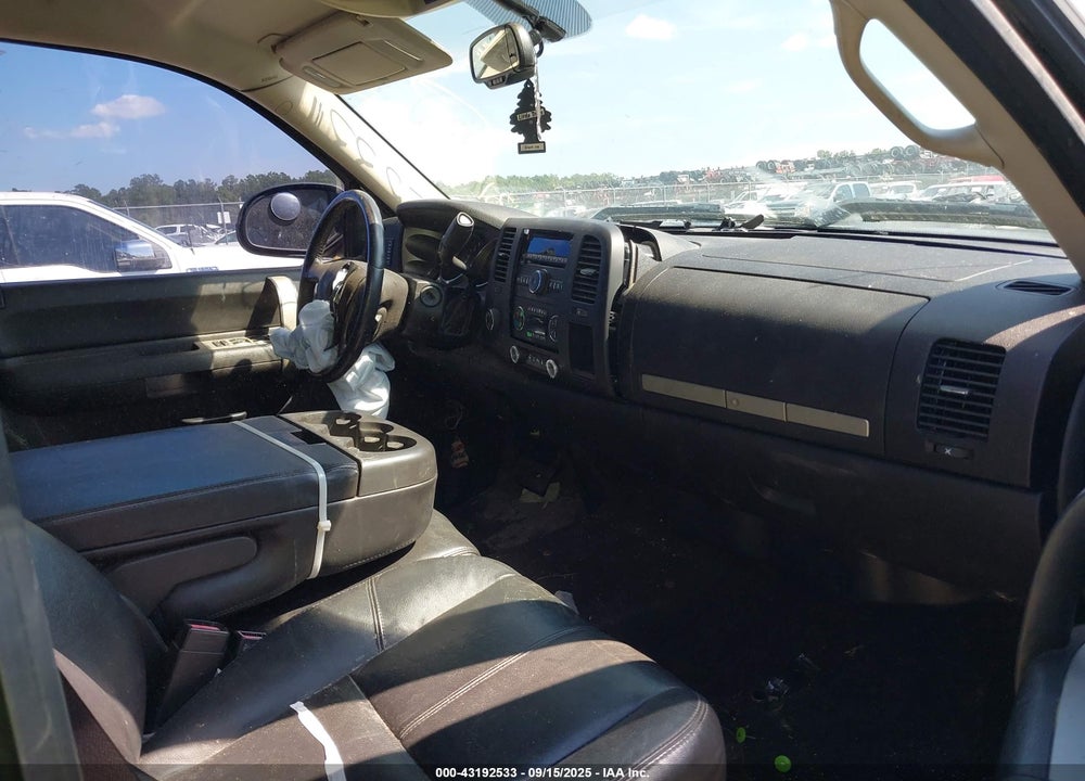 2009 CHEVROLET SILVERADO 1500 LT VIN: 3GCEK23M09G198176