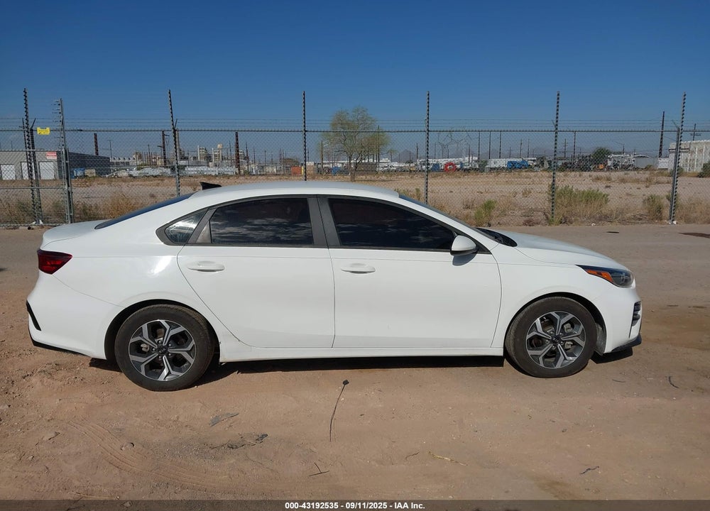 2021 KIA FORTE VIN: 3KPF24AD3ME374855