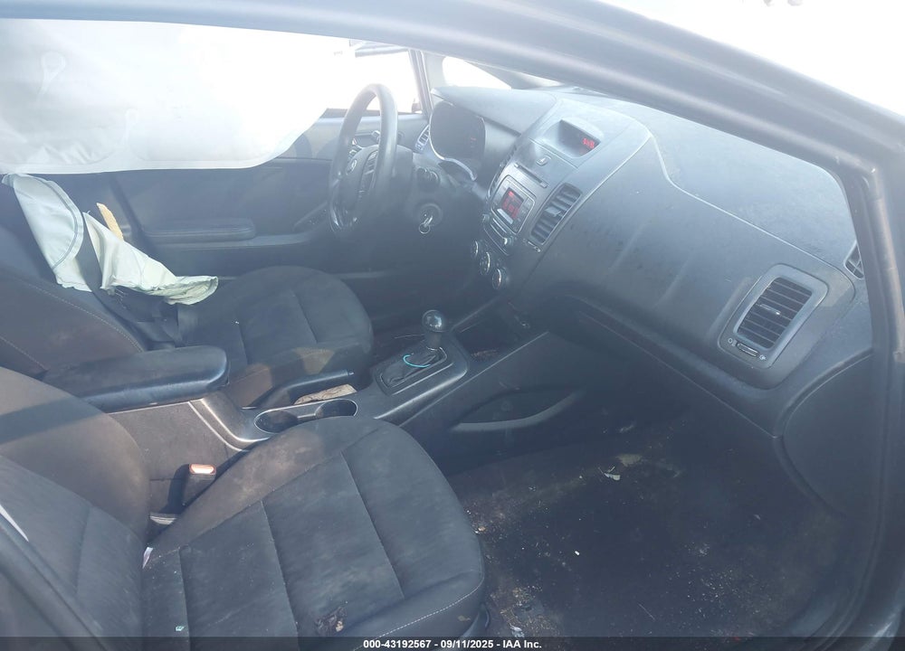 2016 KIA FORTE VIN: KNAFK4A62G5440553