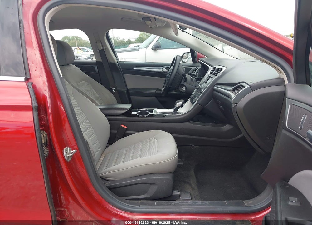 2016 FORD FUSION S VIN: 3FA6P0G70GR280026