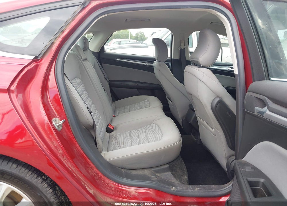 2016 FORD FUSION S VIN: 3FA6P0G70GR280026